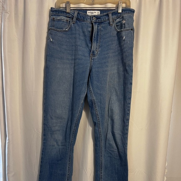 Abercrombie and Fitch, the skinny high-rise - Picture 2 of 4